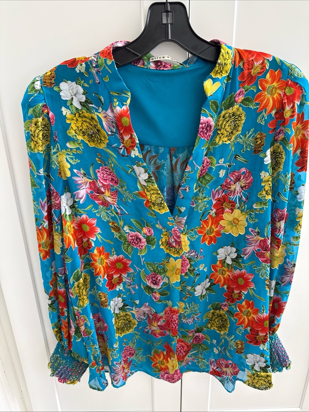Alice + Olivia Sheila Blouse (Medium) and Donald High Waisted Shorts (12) SET